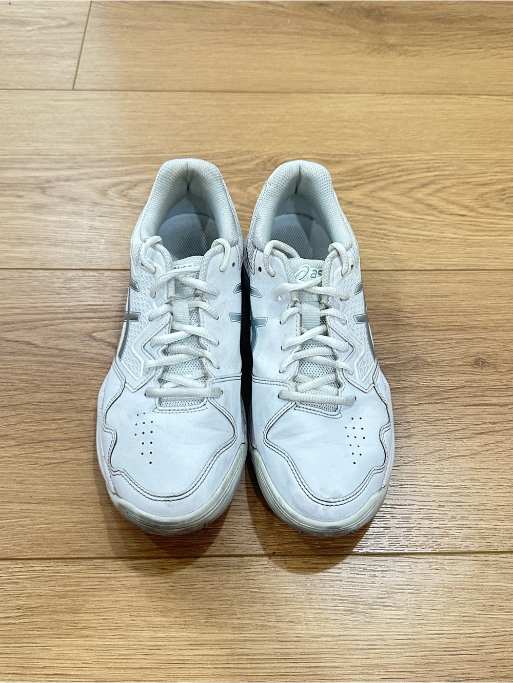 Asics Tennis Sneakers